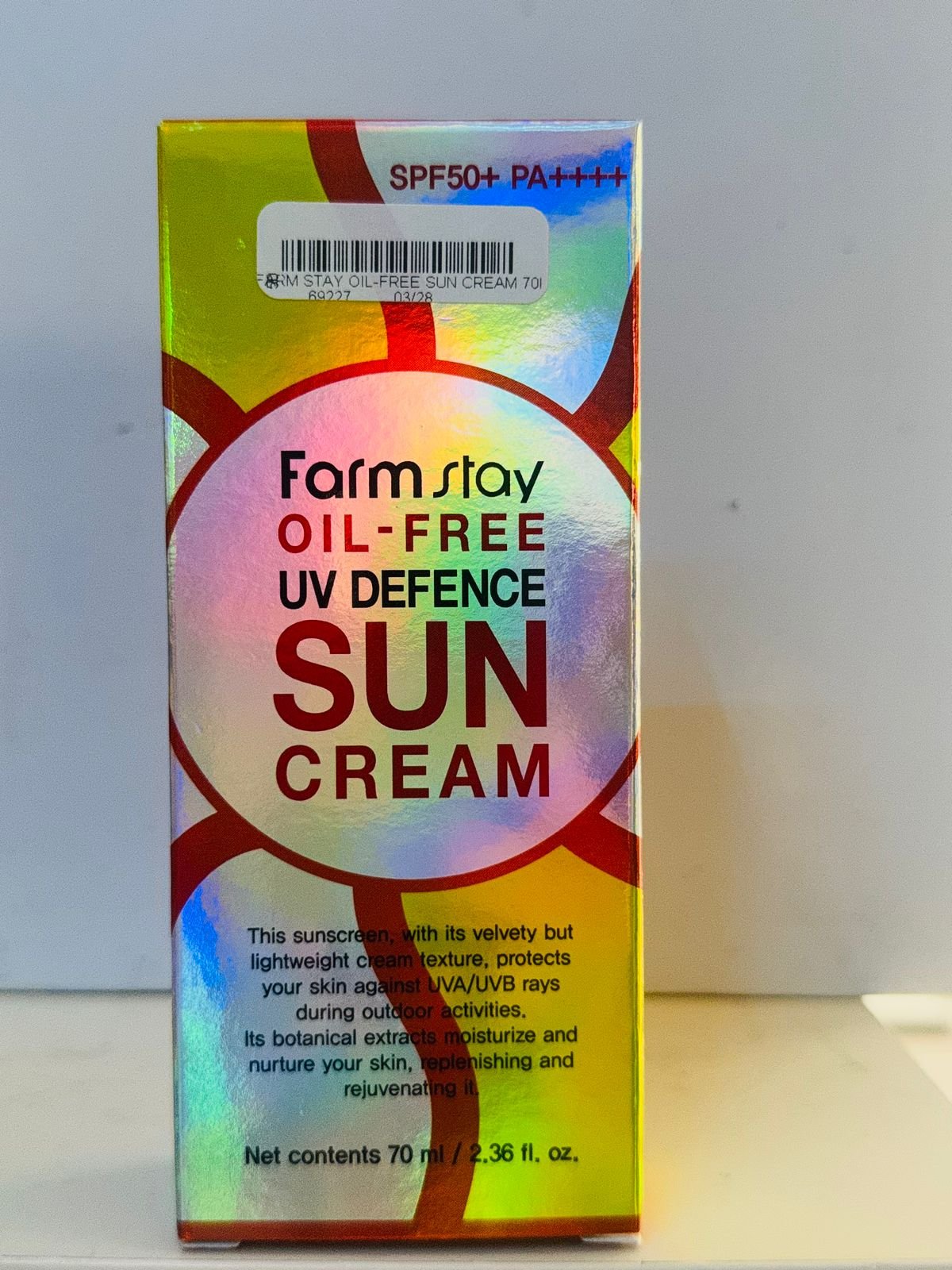 FARM STAY OIL-FREE SUN CREAM 70ML - كريم واقٍ من الشمس خالٍ من الزيوت من فارم ستاي، 70 مل FARM STAY OIL-FREE SUN CREAM 70ML - كريم واقٍ من الشمس خالٍ من الزيوت من فارم ستاي، 70 مل